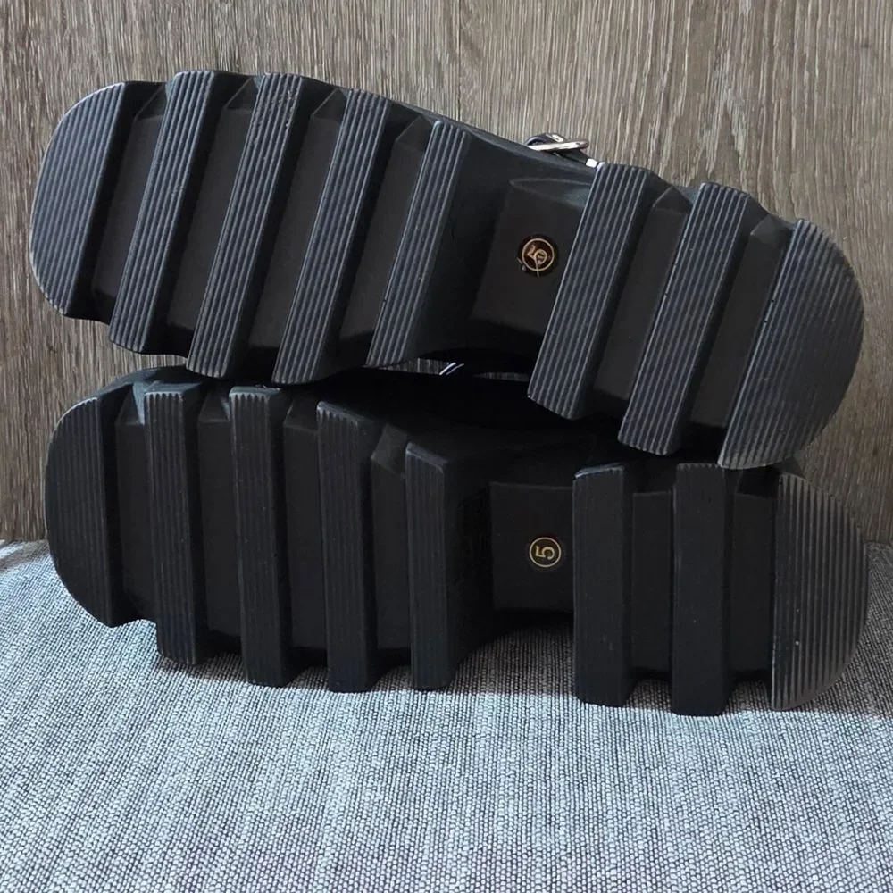 LaModa Raven Answer Me Platform Mary Janes Size 5